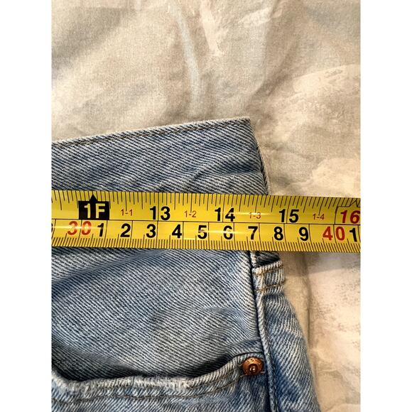 Levi's 501 Cutoff Denim Distressed Shorts W28 - Picture 7 of 8